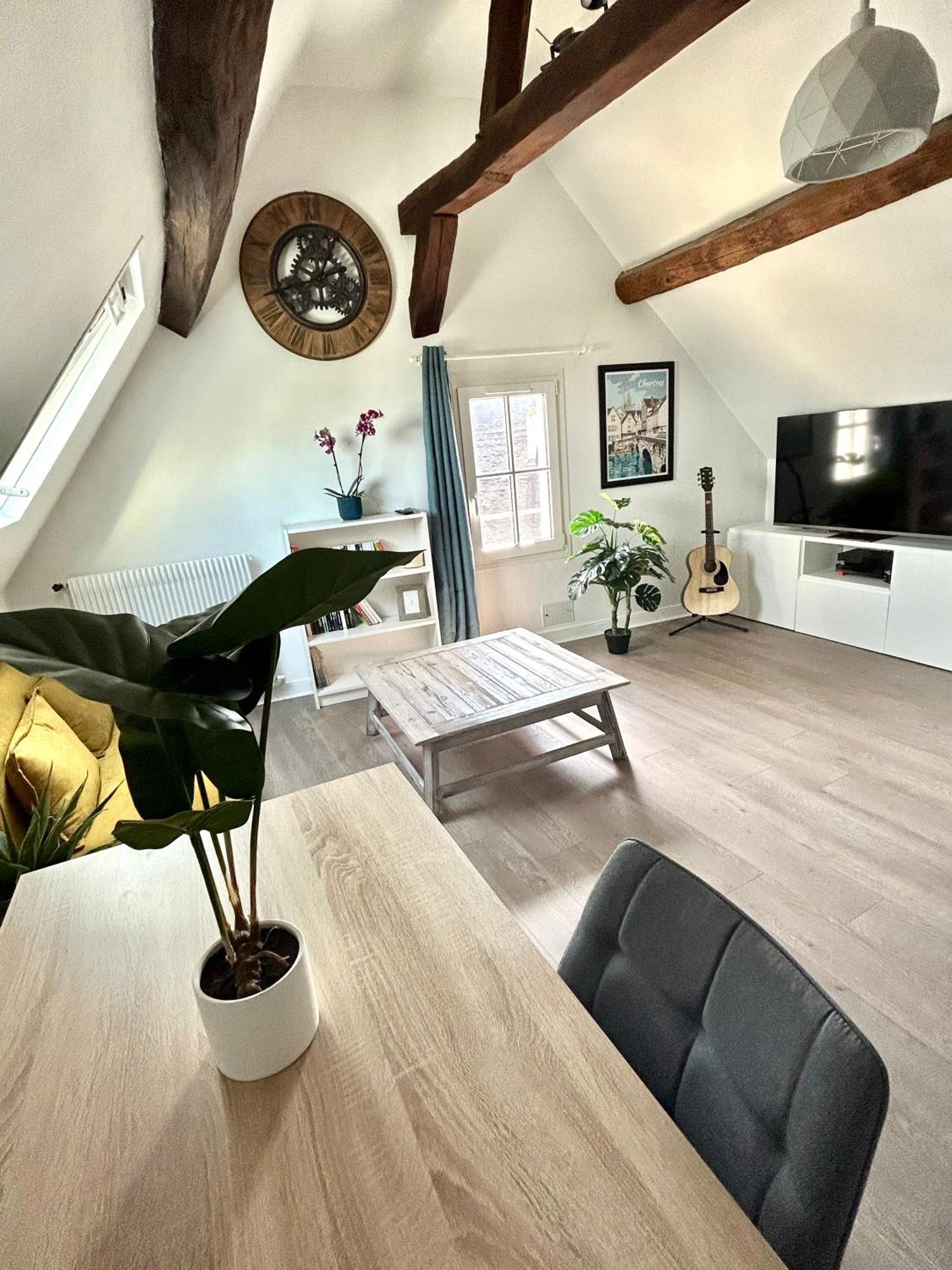 L Ecuyer Appartement Au Coeur Du Quartier Historique Chartres Dış mekan fotoğraf